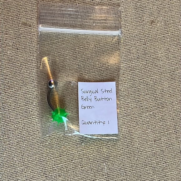 Belly button ring - Picture 6 of 8